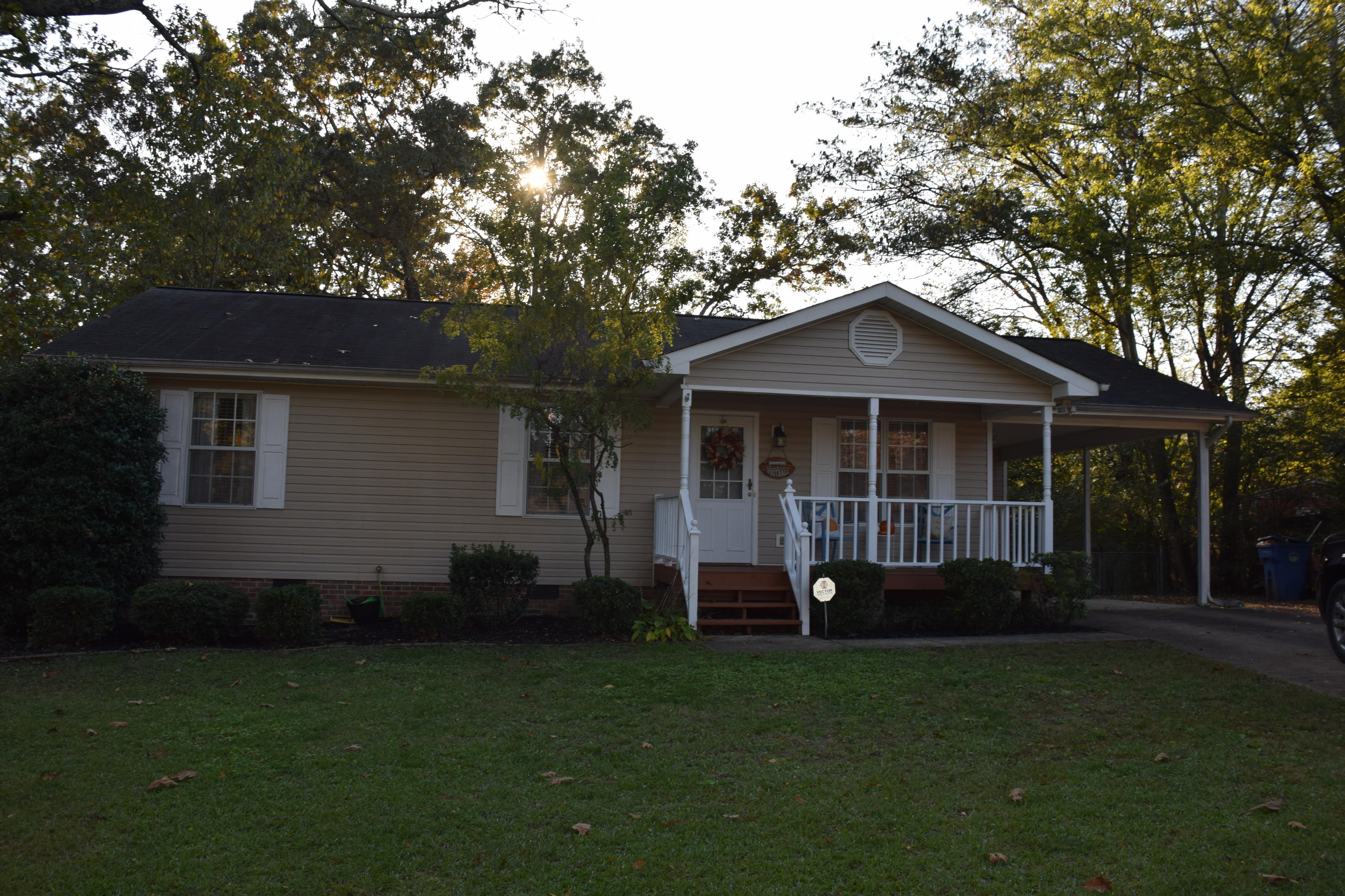 1408 O'neal Road Hixson, TN 37343 - Photo 2 of 20 DSC_0146