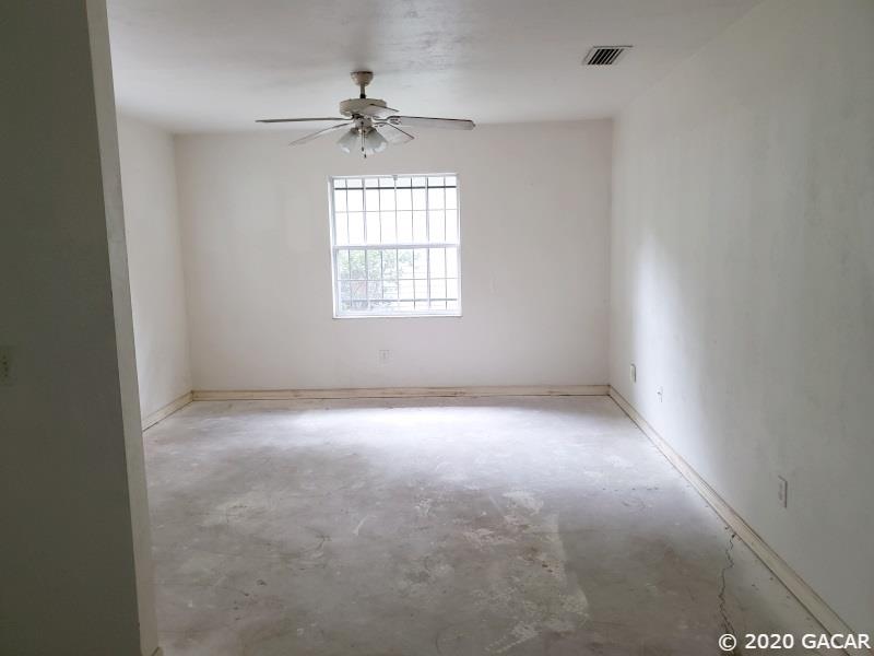 2111 Southwest 70th Terrace Gainesville, FL 32607 - Photo 3 of 12 Gallery Image 3