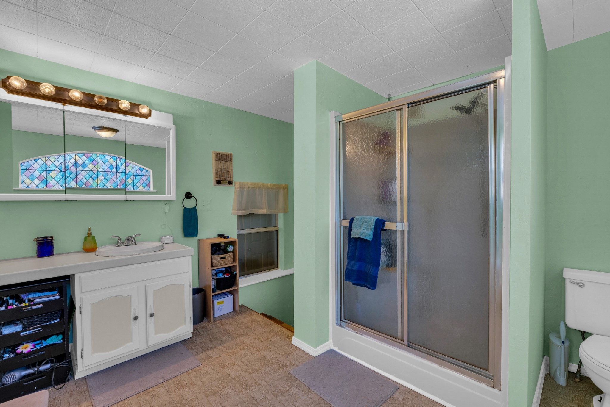 105 Dripping Springs Road Monterey, TN 38574 - Photo 18 of 49 a view of cabinets