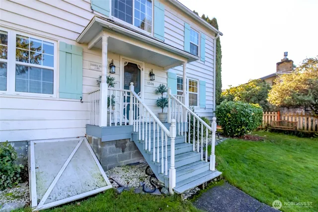 $864,000 | 1514 Rainier Street, Steilacoom, WA 98388