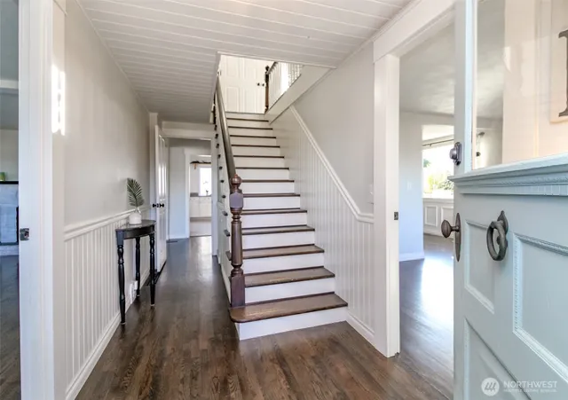 $864,000 | 1514 Rainier Street, Steilacoom, WA 98388