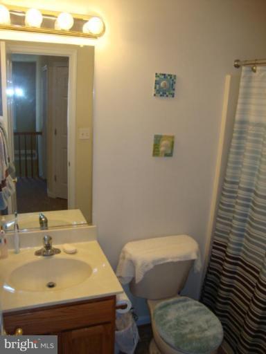 9156 Mullen Road King George, VA 22485 - Photo 12 of 29 Hall bath