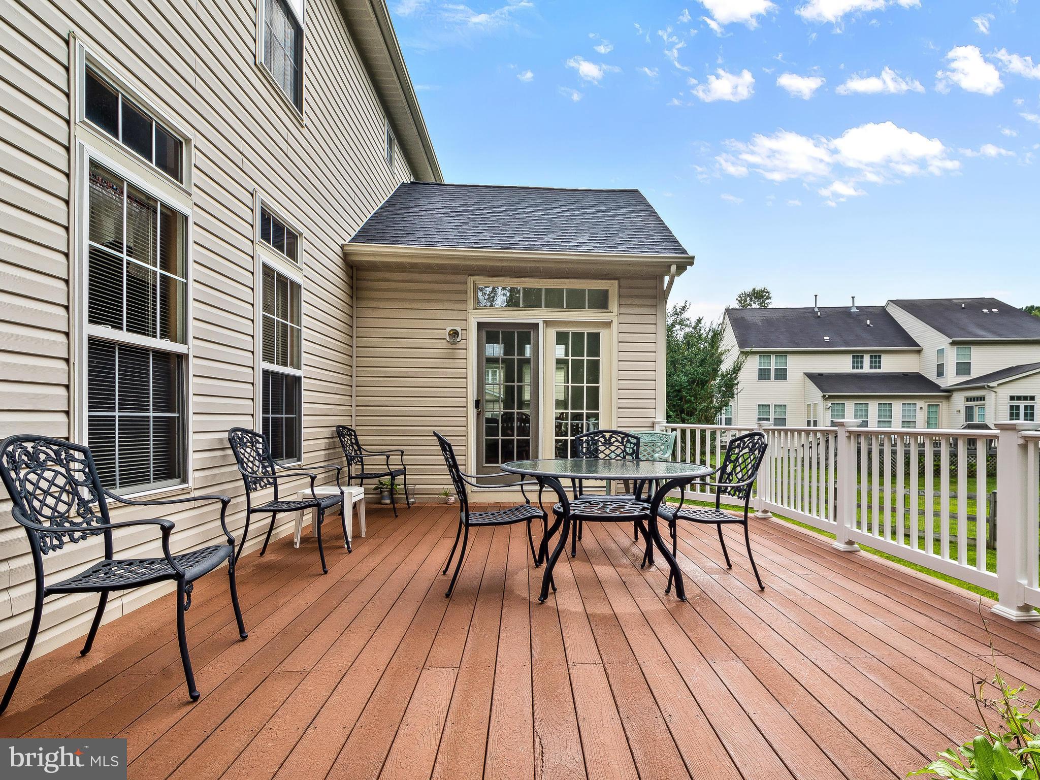 18732 Olney Mill Road Olney, MD 20832 - Photo 18 of 20 Deck