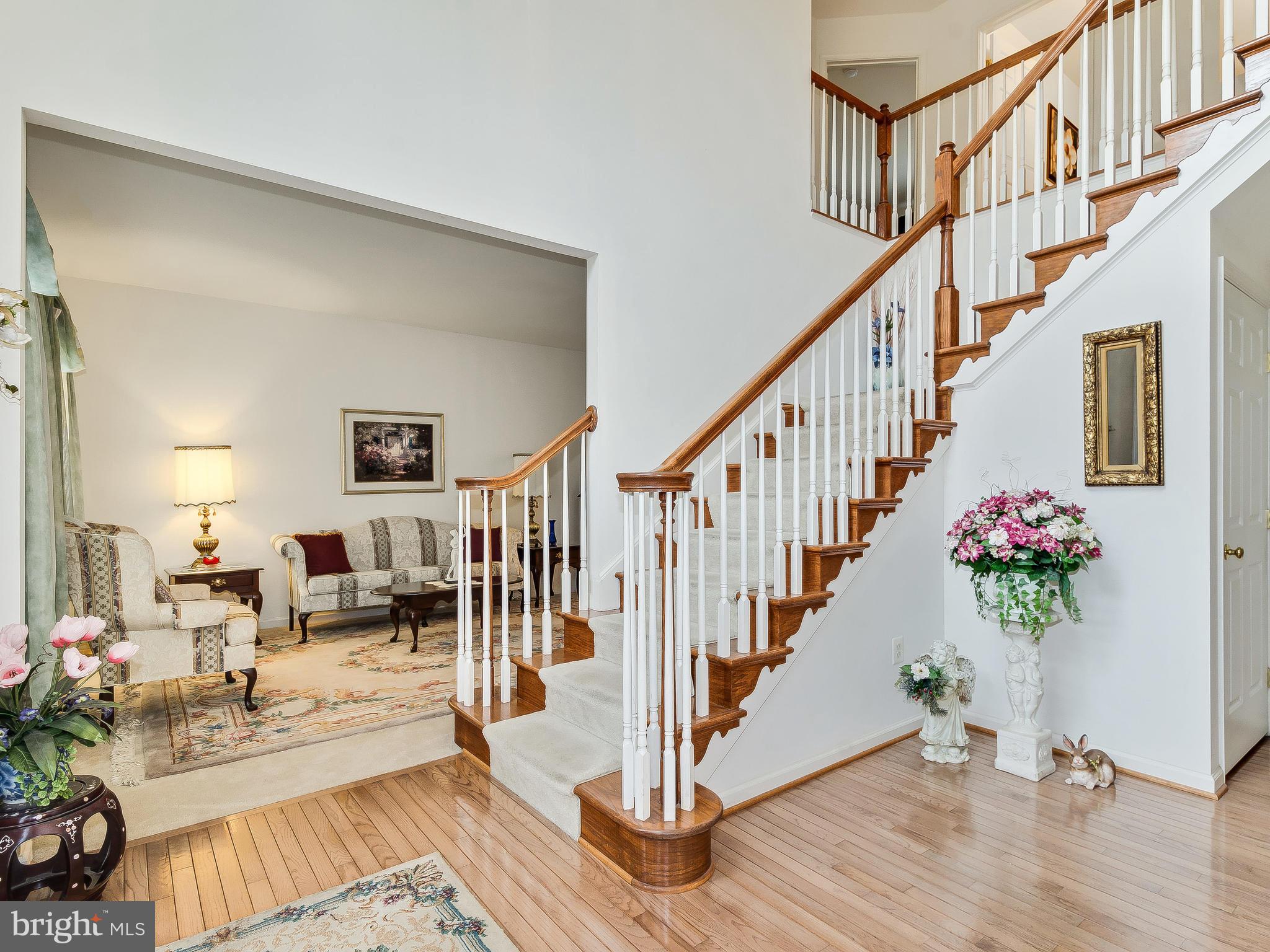 18732 Olney Mill Road Olney, MD 20832 - Photo 3 of 20 Foyer