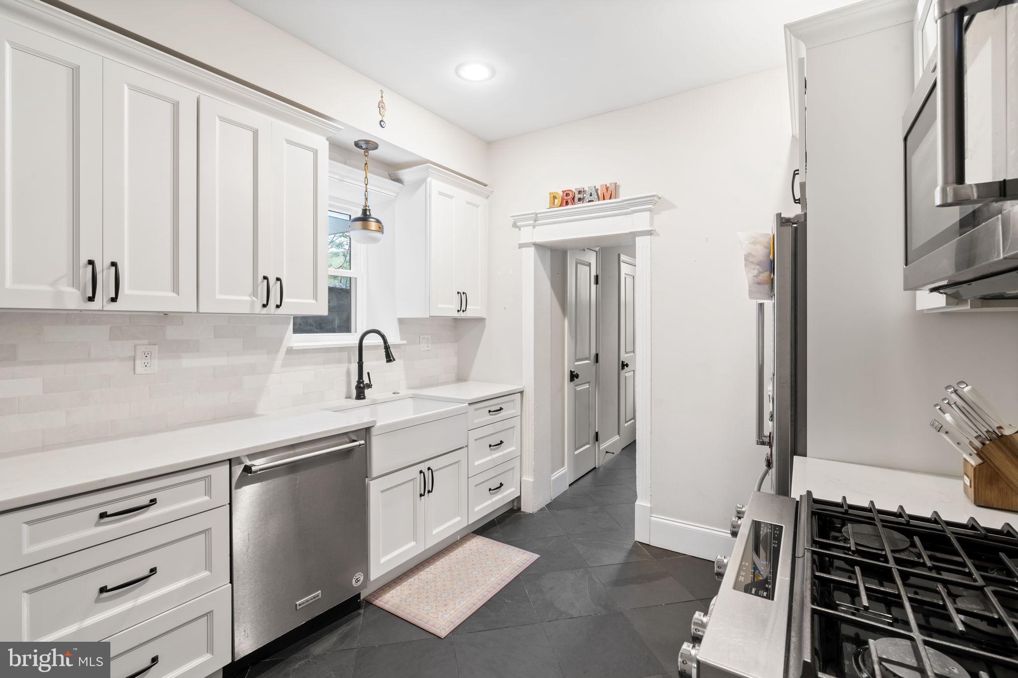 623 Mifflin Street Philadelphia, PA 19148 - Photo 12 of 25