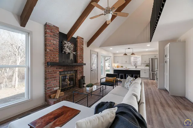 $379,900 | 3104 Southeast Pisces Avenue, Topeka, KS 66605