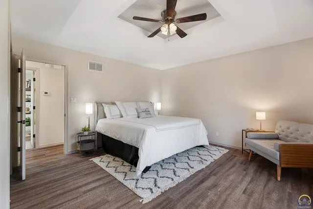 $379,900 | 3104 Southeast Pisces Avenue, Topeka, KS 66605