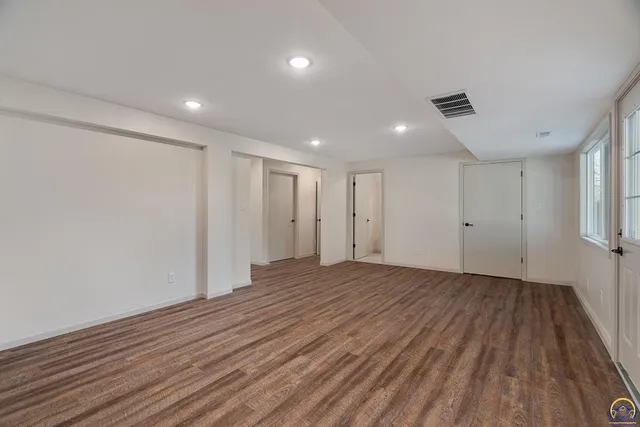 $379,900 | 3104 Southeast Pisces Avenue, Topeka, KS 66605