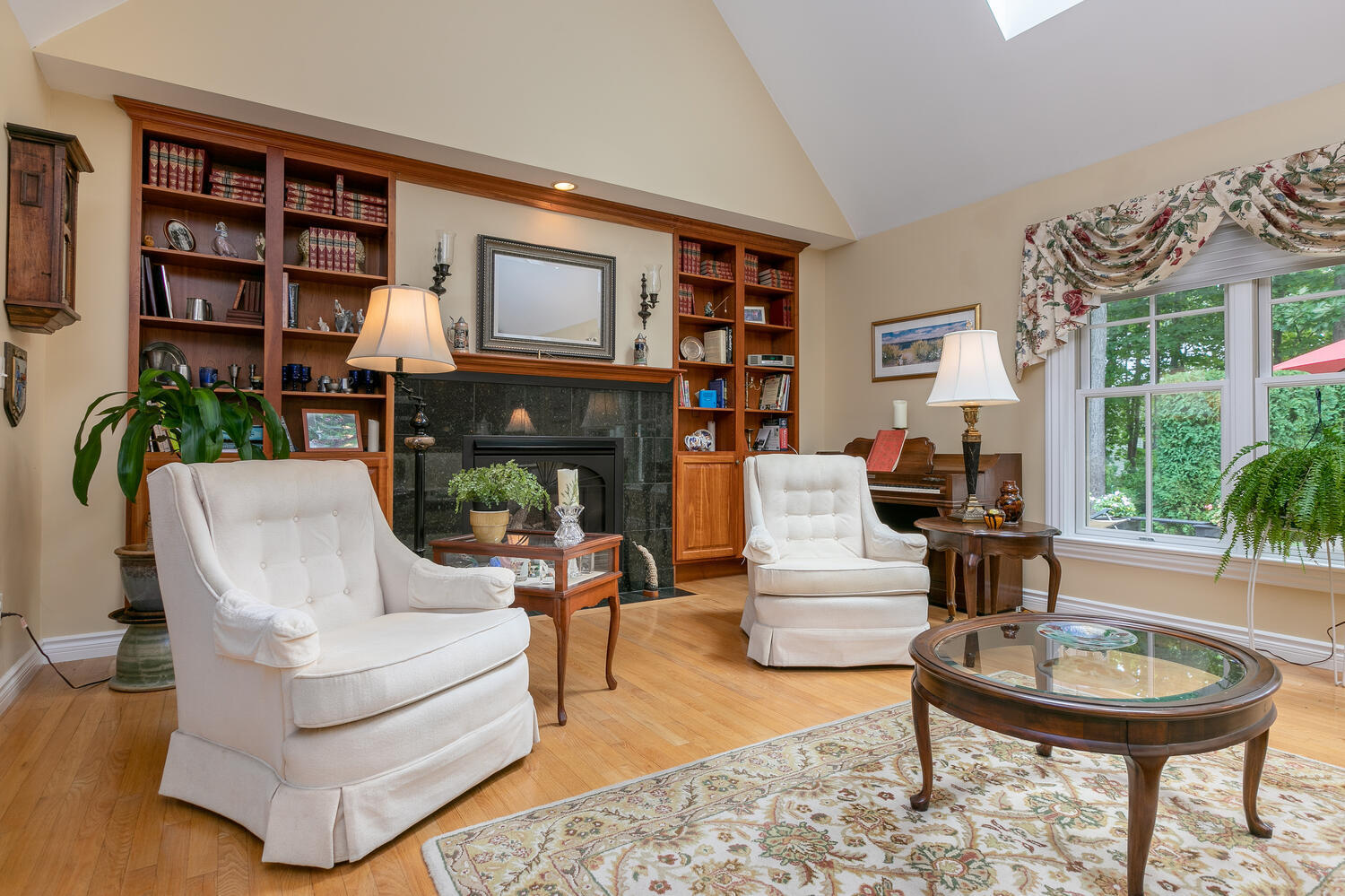 34 Landing Road Saco, ME 04072 - Photo 8 of 53 Living Room