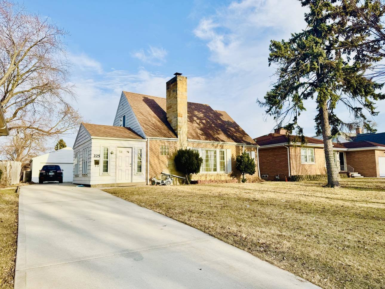 225 North Church Road Bensenville, IL 60106 - Photo 1 of 37 Gallery Image 1