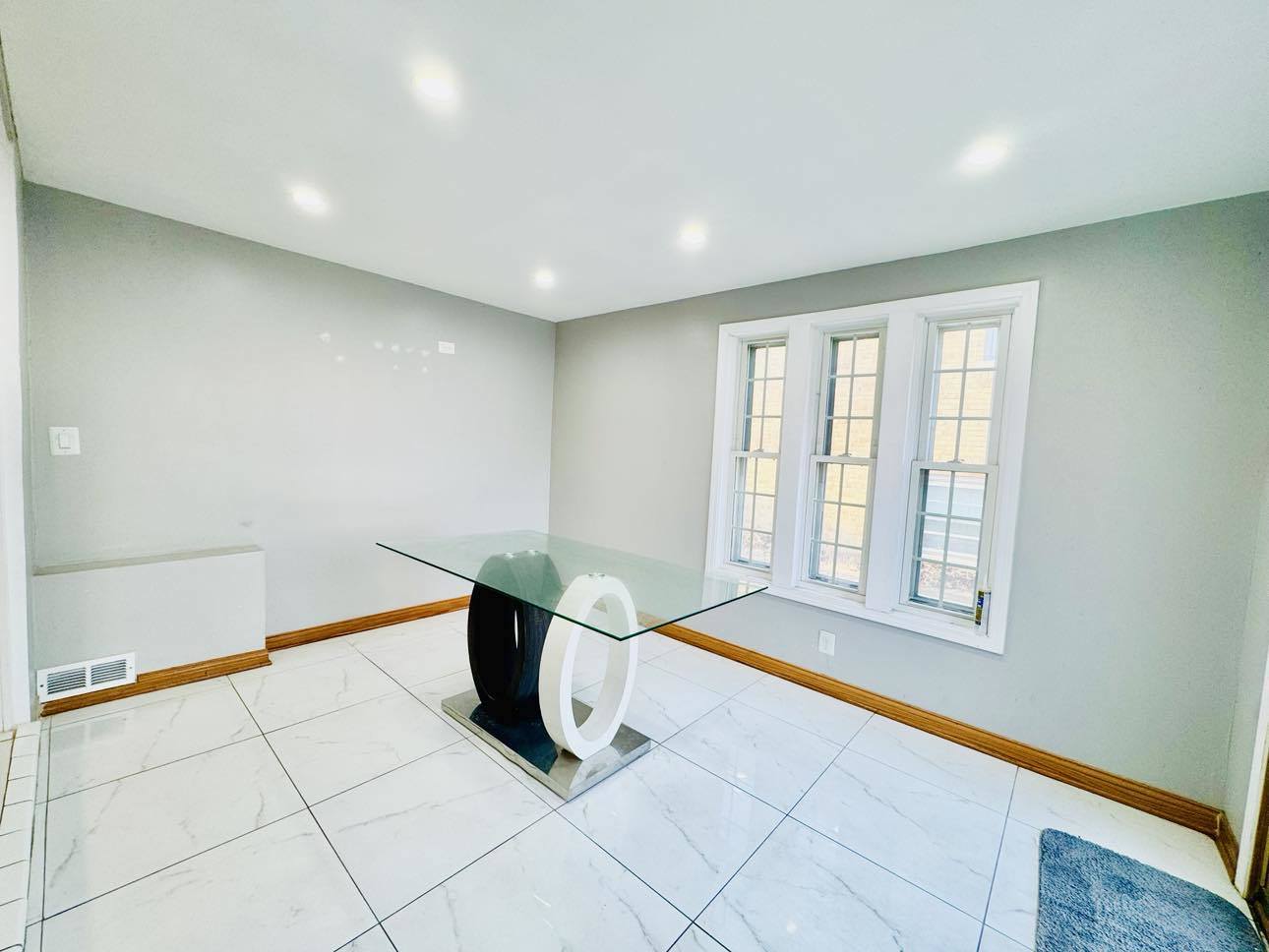 225 North Church Road Bensenville, IL 60106 - Photo 5 of 37 Gallery Image 5