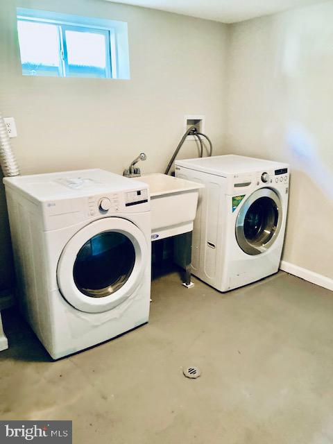 6110 Addison Road Capitol Heights, MD 20743 - Photo 36 of 44 Washer & Dryer convey!
