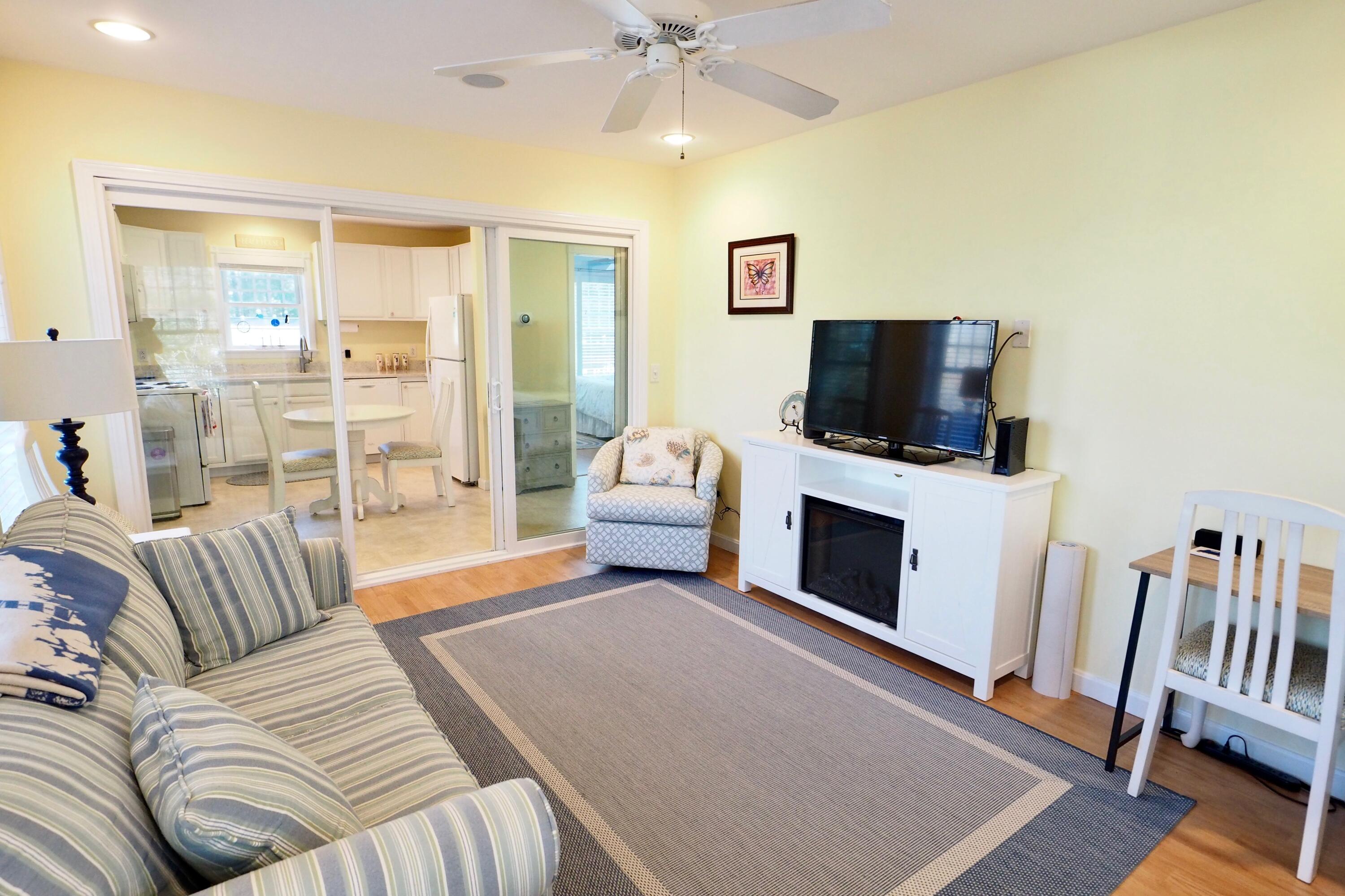 412 Post Road, Unit D6 Wells, ME 04090 - Photo 7 of 25 P1011796