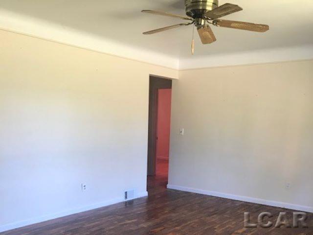317 Riverside Avenue Adrian, MI 49221 - Photo 4 of 7 50045837-3.JPG