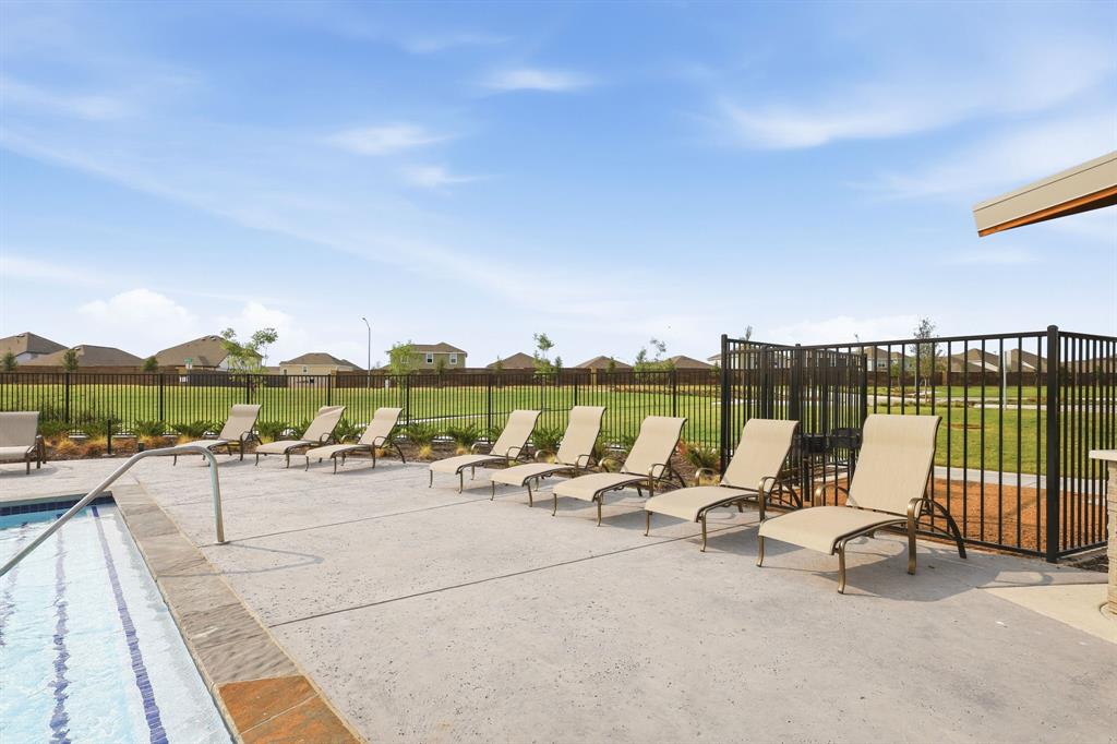 1148 Runway Road Fort Worth, TX 76131 - Photo 7 of 36 Gallery Image 7