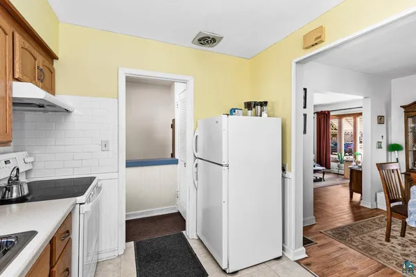 $220,000 | 2715 East 6th Street, Superior, WI 54880