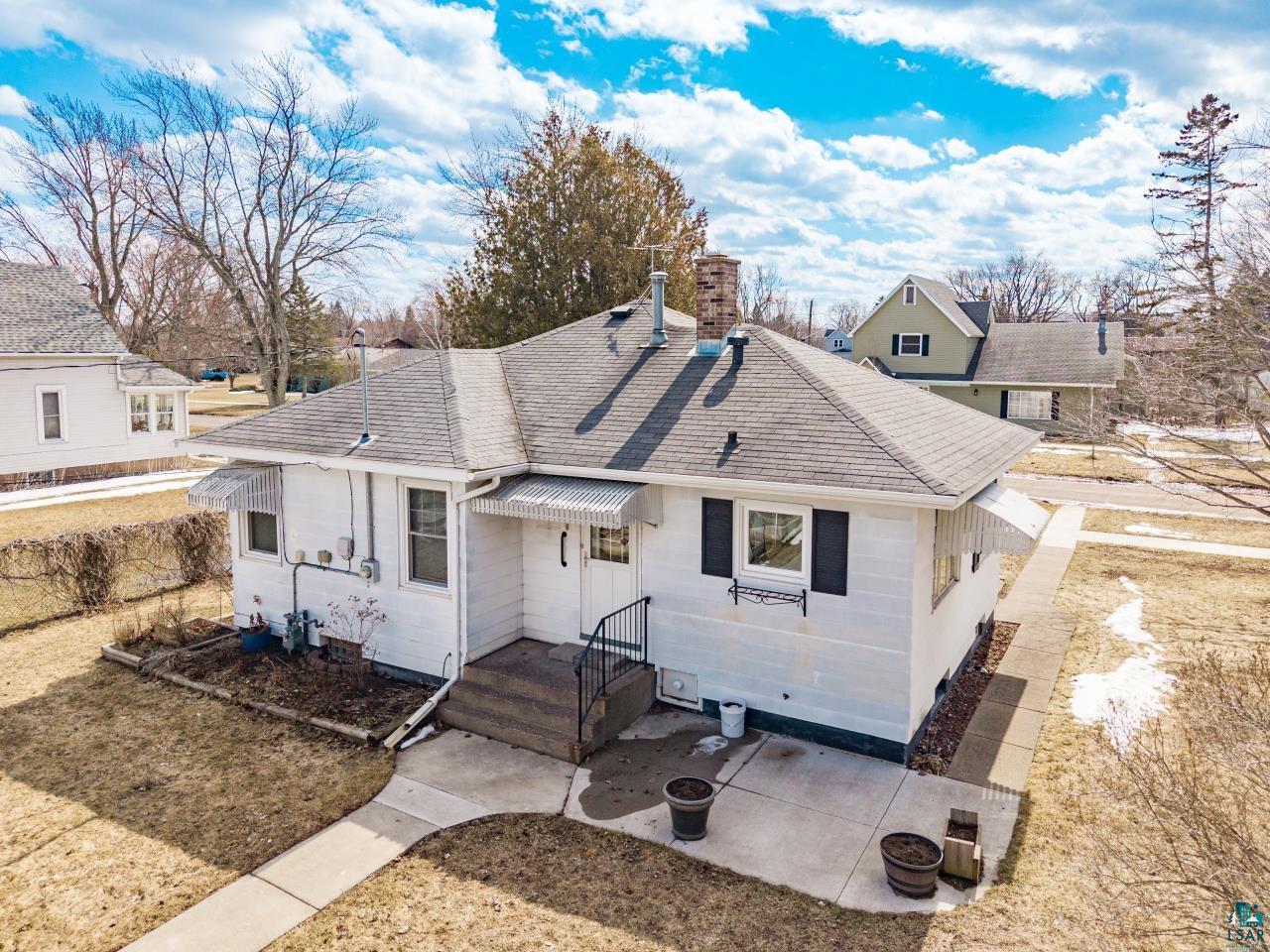 2715 East 6th Street Superior, WI 54880 - Photo 2 of 42
