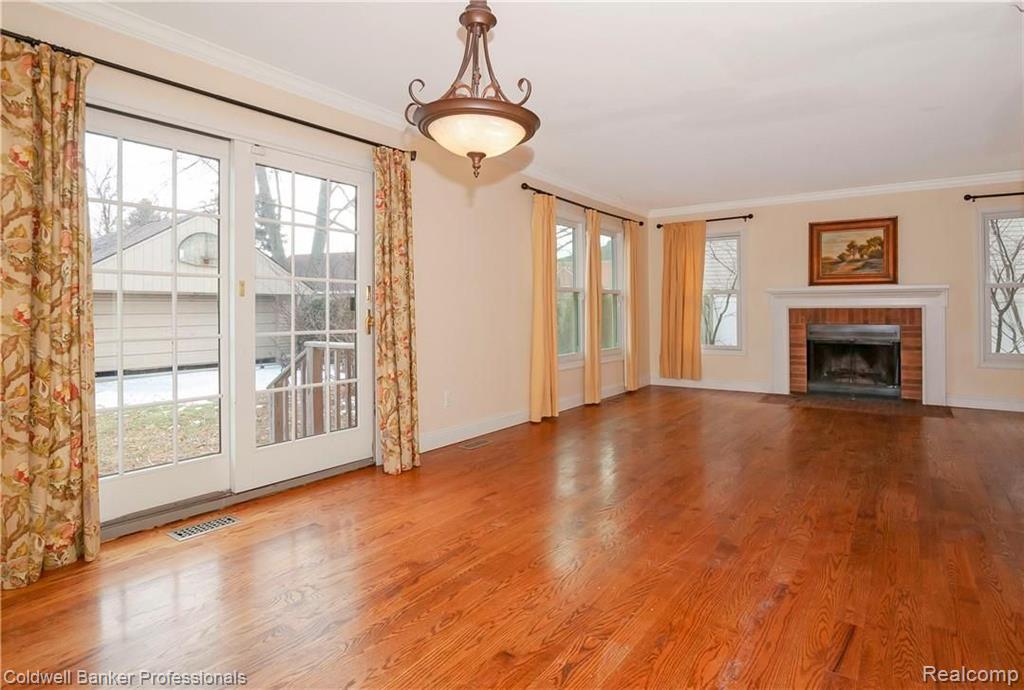 2292 Dunstable Road Birmingham, MI 48009 - Photo 7 of 40