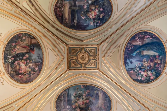 a view of a fruit basket