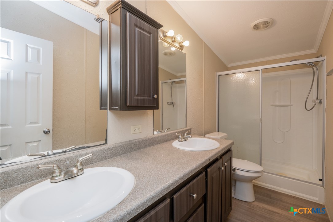 1007 County Road 773 Devine, TX 78016 - Photo 22 of 30