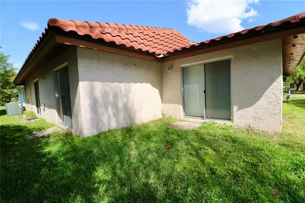 $2,300 | 10322 Manila Bay Drive, Orlando, FL 32821