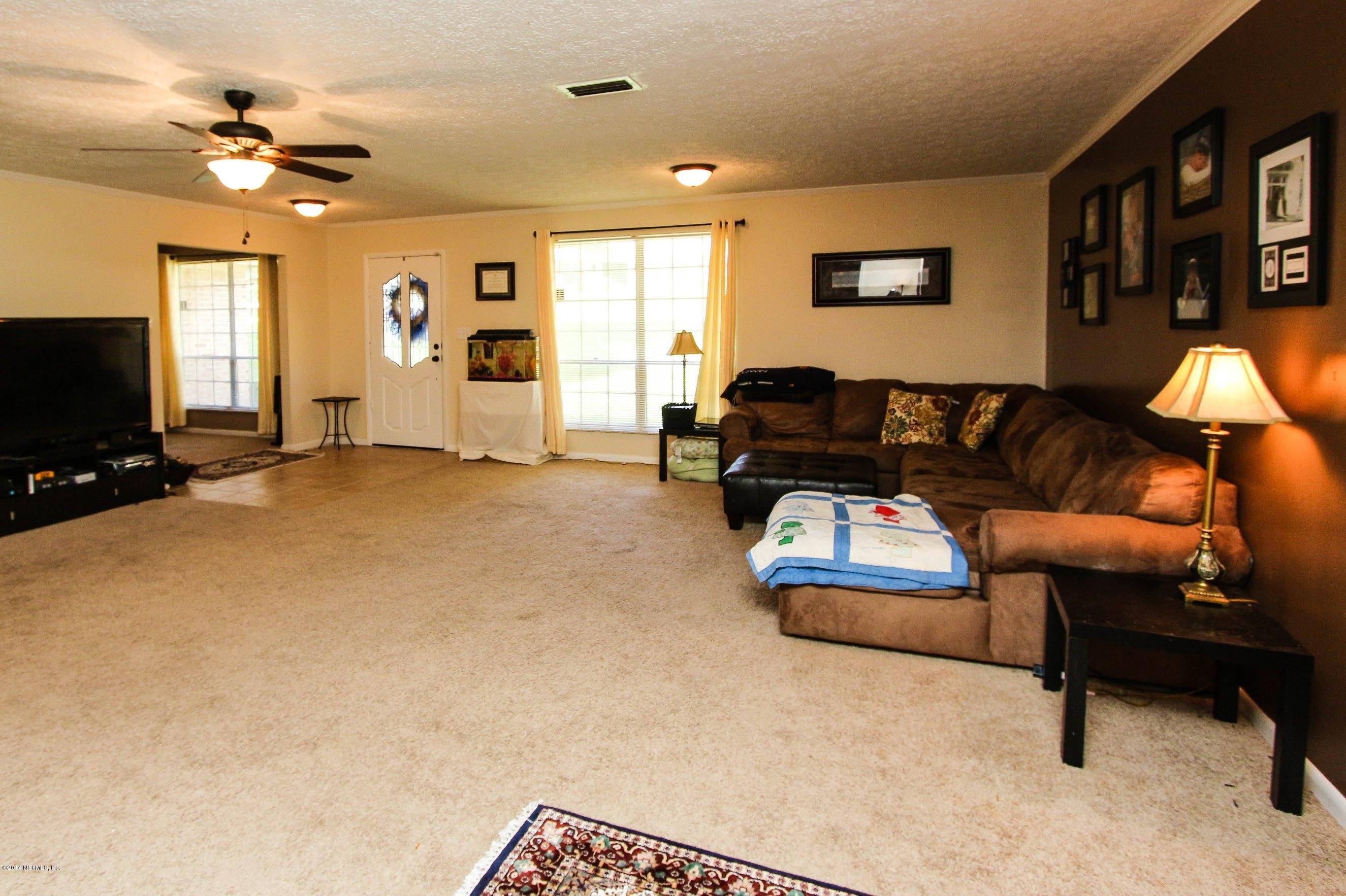 1109 Alderman Road East Jacksonville, FL 32211 - Photo 5 of 26 Family Room
