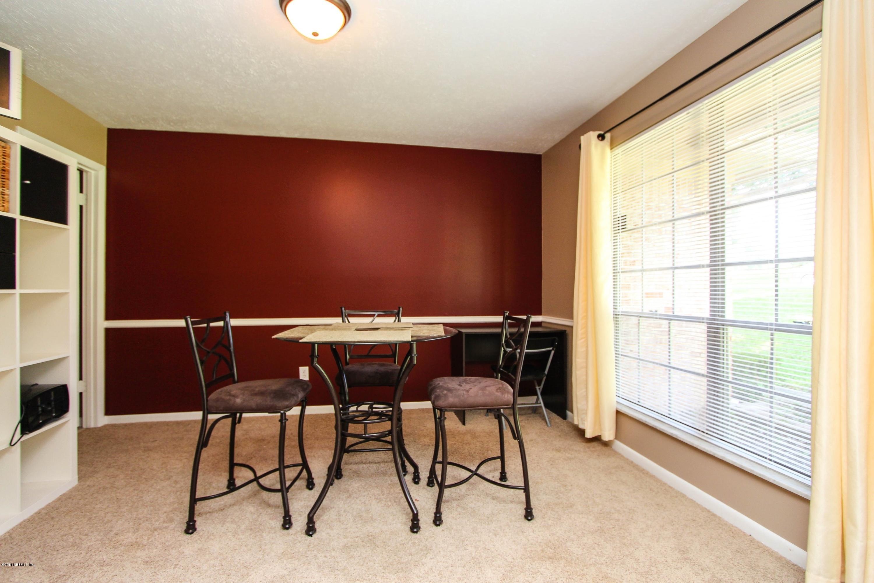 1109 Alderman Road East Jacksonville, FL 32211 - Photo 6 of 26 Family View 2