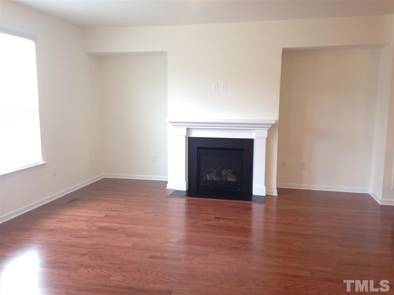 633 Edgewater Ridge Court Apex, NC 27523 - Photo 7 of 21 Gallery Image 7
