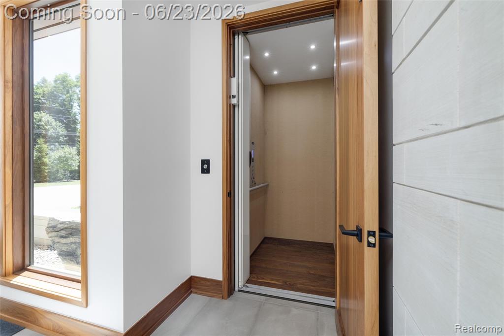 2700 Squirrel Road Bloomfield Hills, MI 48304 - Photo 53 of 83