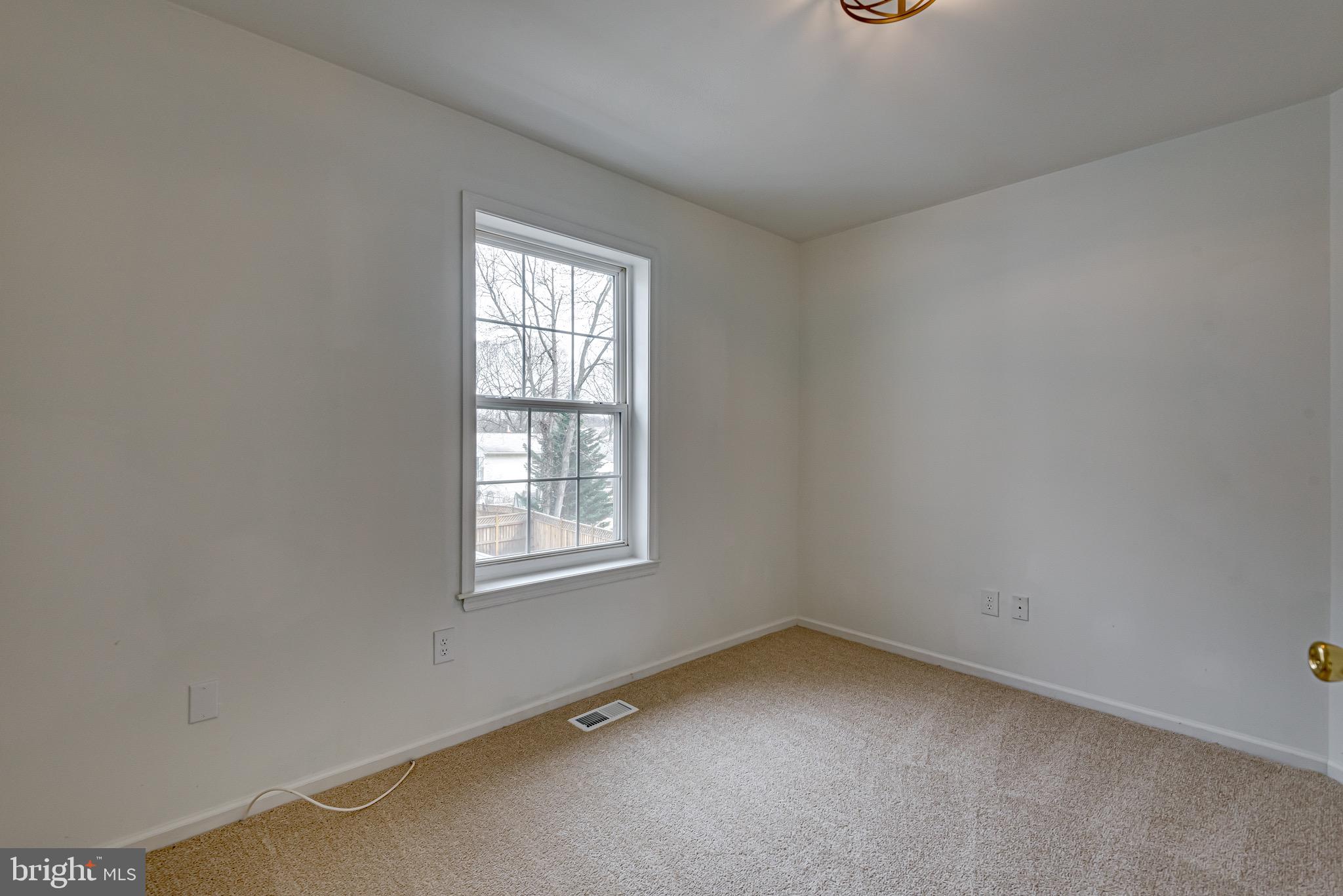 583 Manor Road Severna Park, MD 21146 - Photo 18 of 44 Bedroom #2 Upper Level