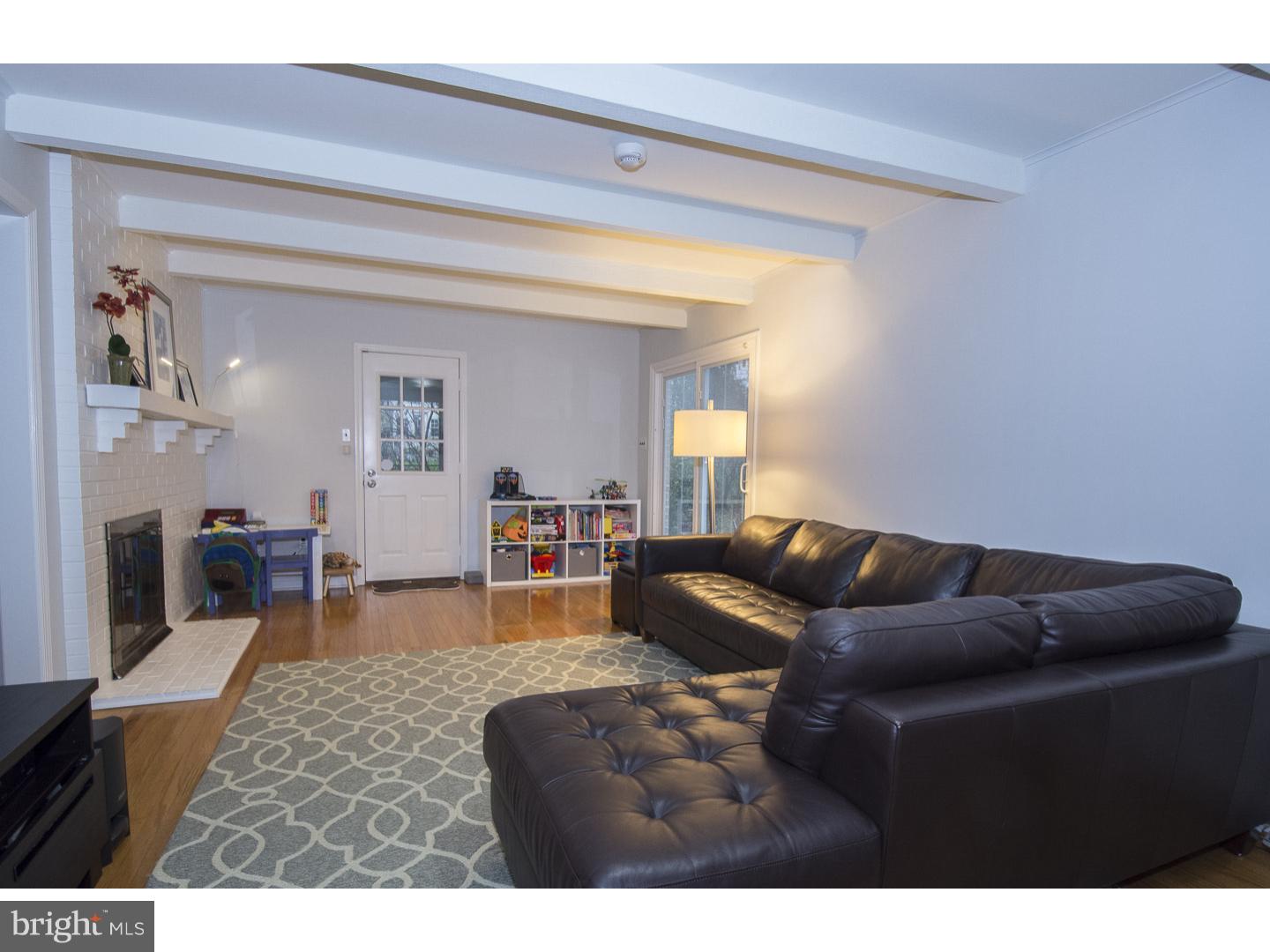 909 Cedar Grove Road Wynnewood, PA 19096 - Photo 4 of 22 Family Room