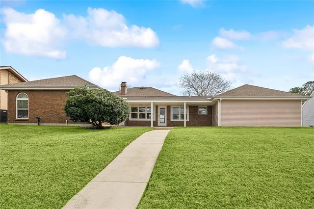 $349,000 | 176 Pebble Beach Drive, Slidell, LA 70458