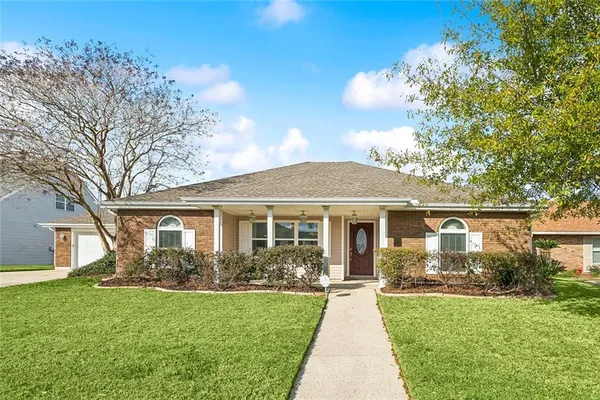 $349,000 | 176 Pebble Beach Drive, Slidell, LA 70458