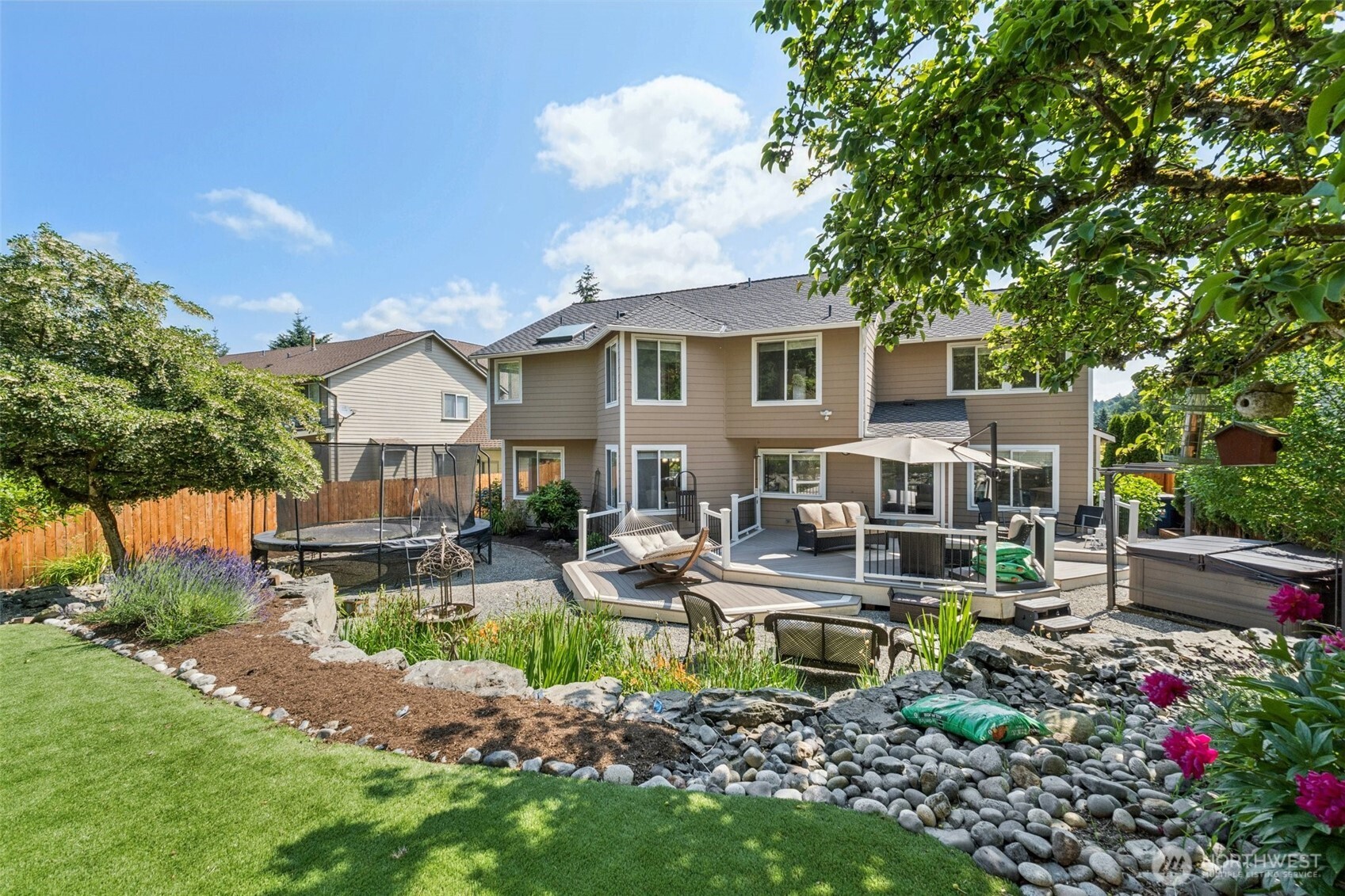 15611 138th Place Southeast Renton, WA 98058 - Photo 8 of 35 Gallery Image 8
