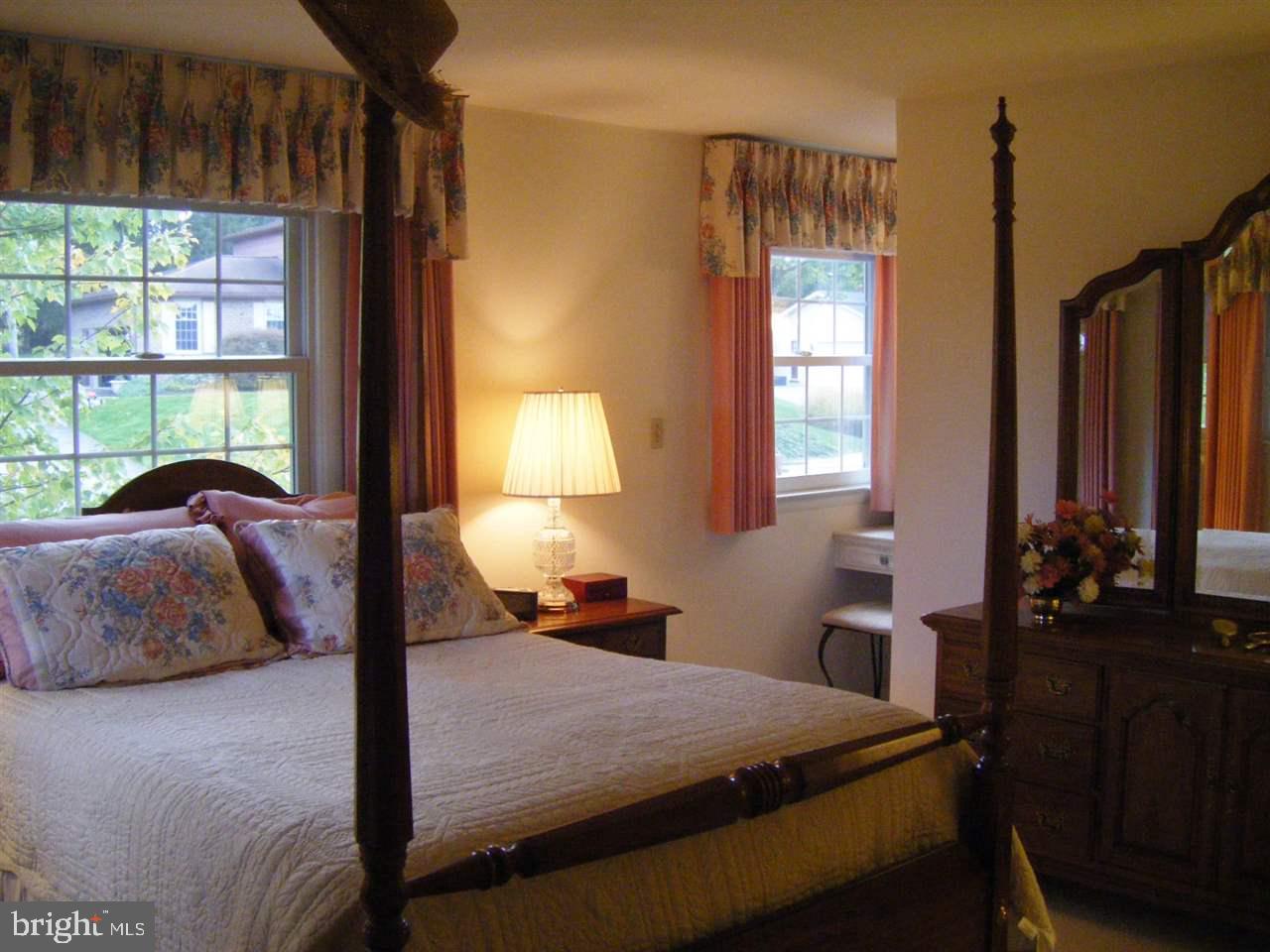 820 Woodbridge Road York, PA 17402 - Photo 11 of 21 Gallery Image 11