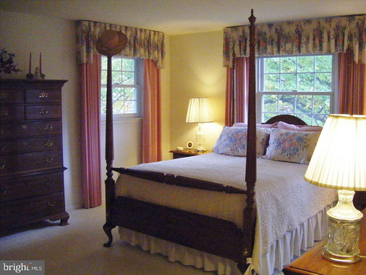820 Woodbridge Road York, PA 17402 - Photo 12 of 21 Gallery Image 12