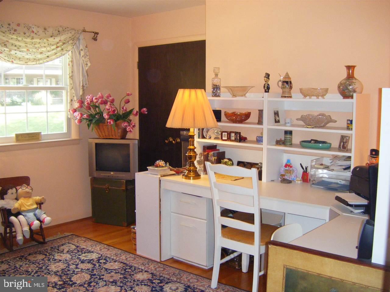 820 Woodbridge Road York, PA 17402 - Photo 10 of 21 Gallery Image 10