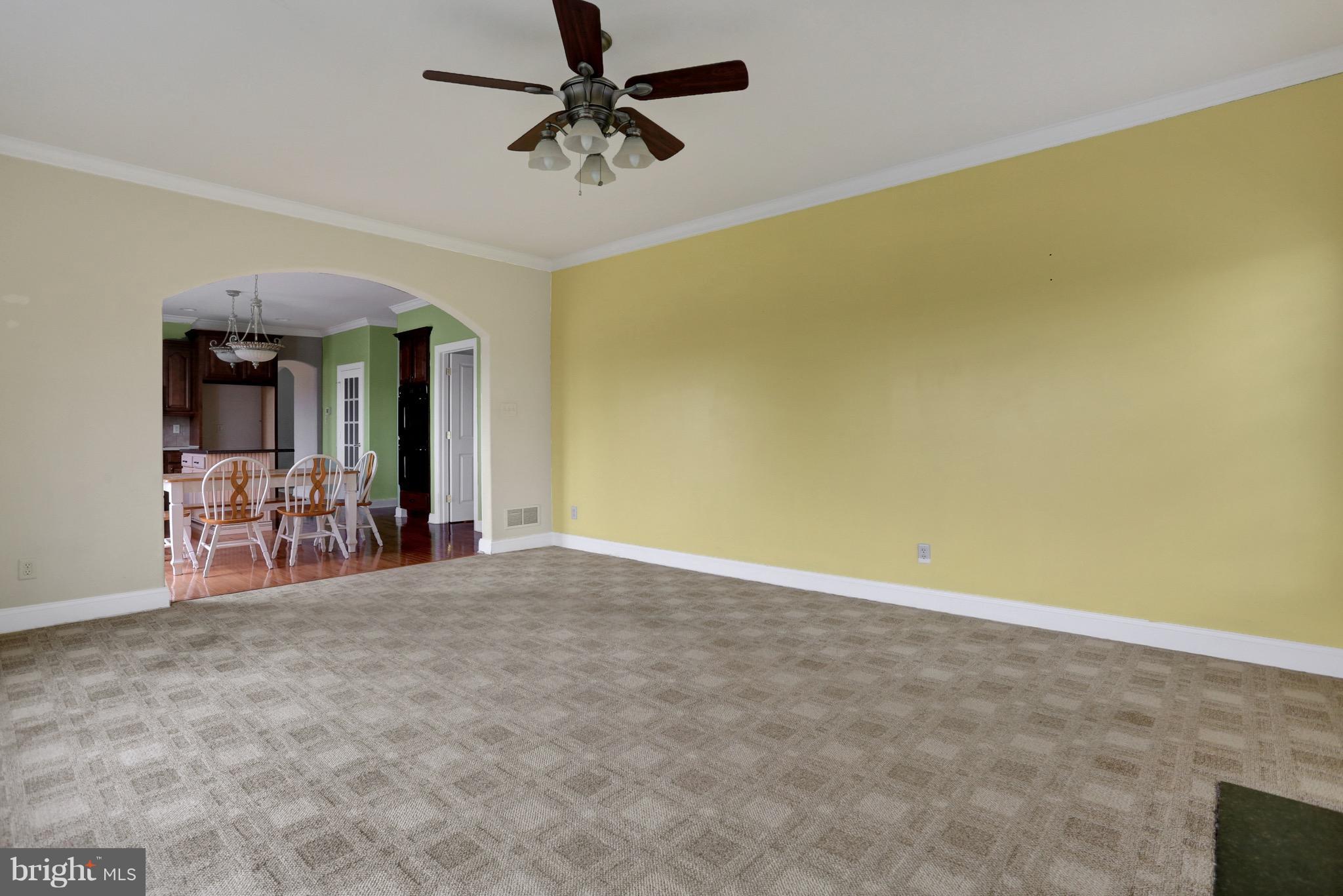 15934 Broadfording Road Hagerstown, MD 21740 - Photo 17 of 30 Family Room