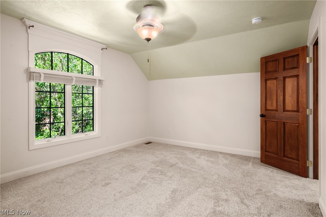 1920 Stockbridge Road Akron, OH 44313 - Photo 32 of 50