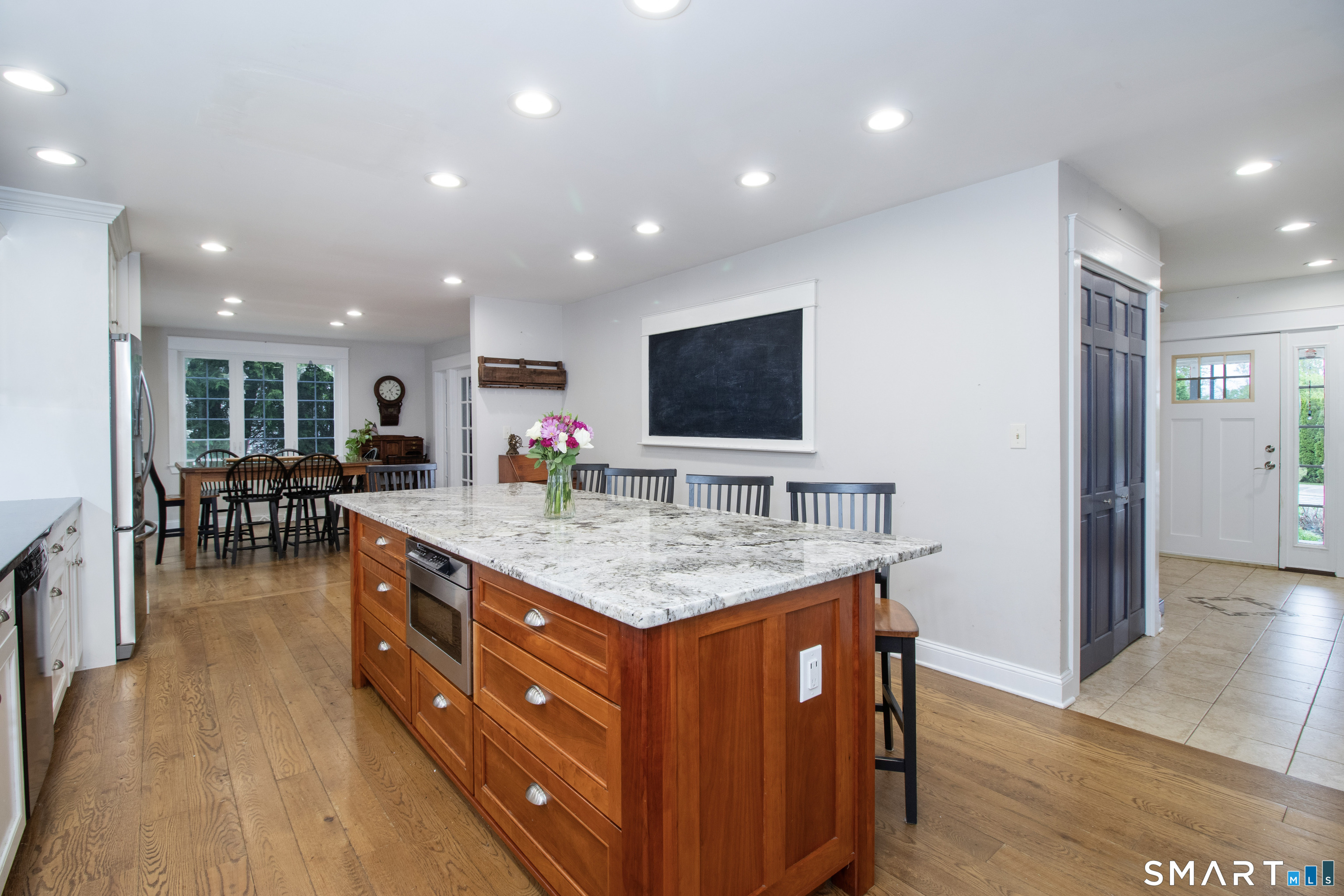 64 Kirk Road Hamden, CT 06514 - Photo 6 of 25