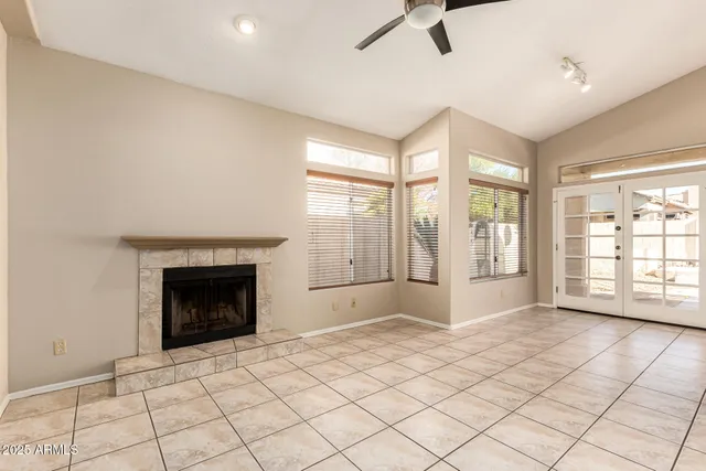 $2,395 | 16617 South 14th Street, Phoenix, AZ 85048