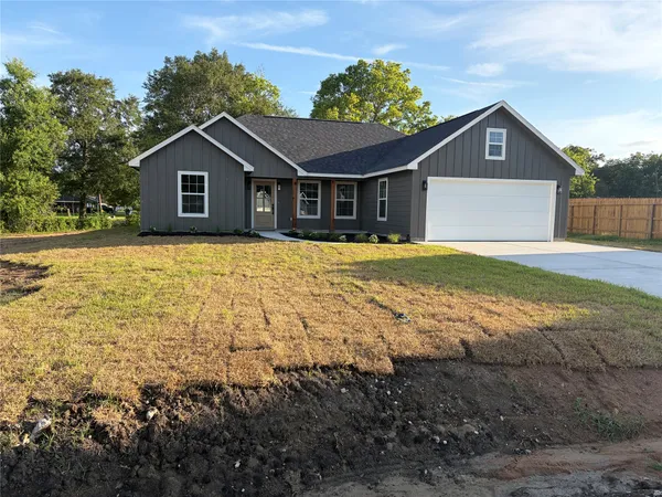$285,000 | 1204 Ada Street, New Waverly, TX 77358
