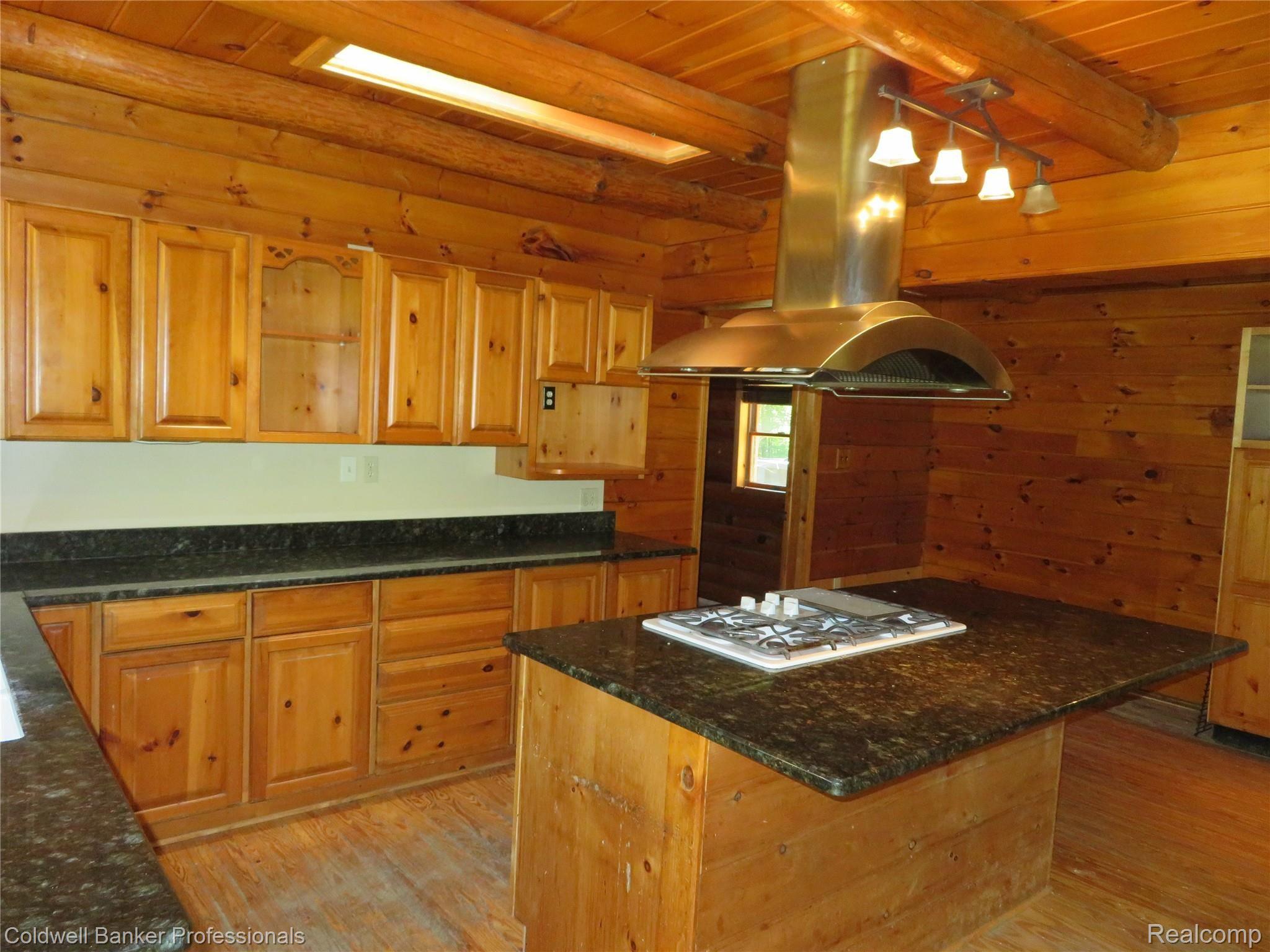 4418 Mack Road Howell, MI 48855 - Photo 11 of 42 IMG_2989.JPG