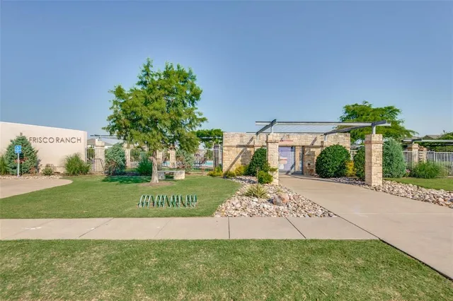 $2,100 | 1413 Lone Pine Drive, Little Elm, TX 75068