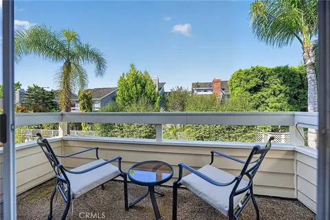 $1,095,000 | 6105 Avenida De Castillo, Long Beach, CA 90803