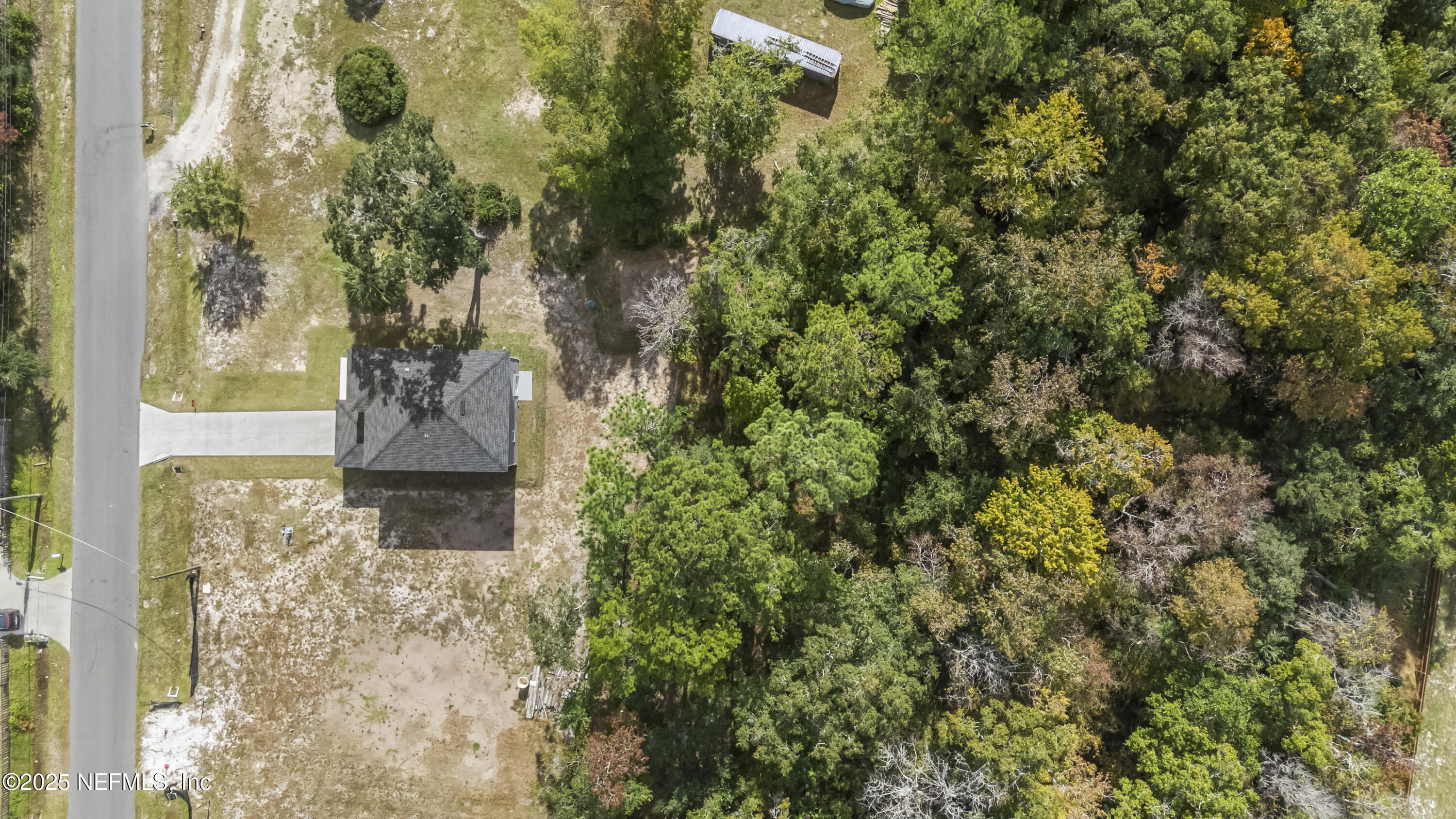 12476 Gate Road Jacksonville, FL 32226 - Photo 28 of 29 a picture of a yard