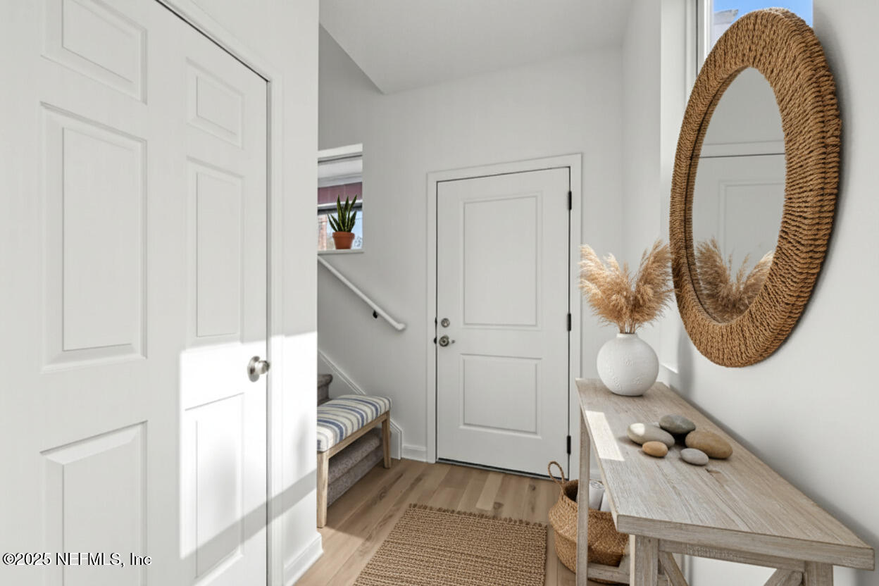 12476 Gate Road Jacksonville, FL 32226 - Photo 8 of 29 a view of a livingroom with furniture and entryway