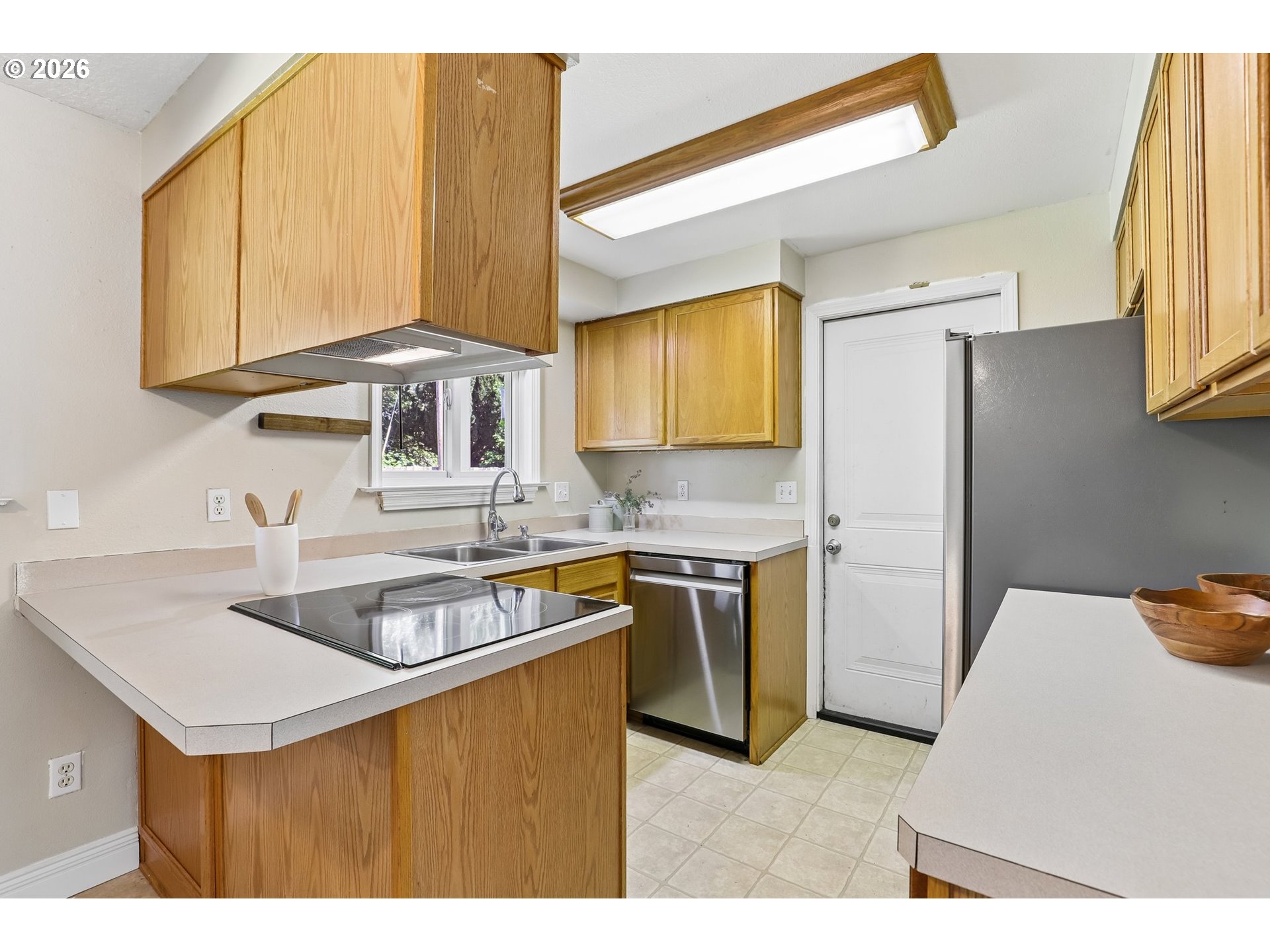 1680 North Davis Street Cornelius, OR 97113 - Photo 12 of 26