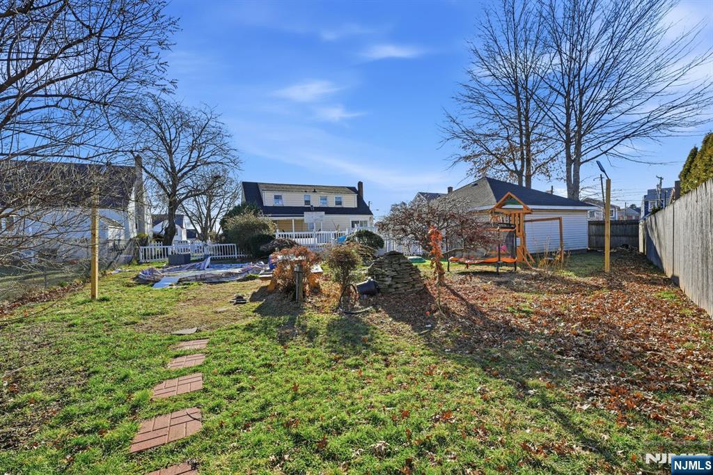 111 East 10th Street Linden, NJ 07036 - Photo 38 of 39 a view of a yard with a house