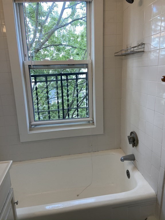 148 5th Street, Unit 6 Cambridge, MA 02141 - Photo 13 of 14
